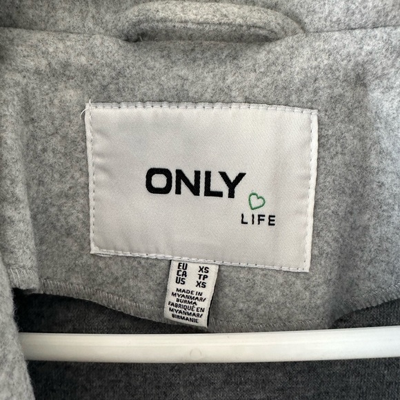 Mid length dress jacket - Picture 2 of 3